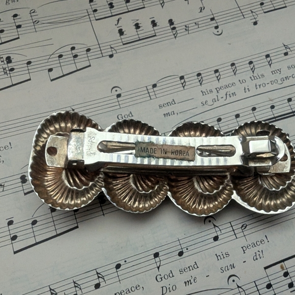 Elegant Silver Hair Clip - Picture 9 of 9